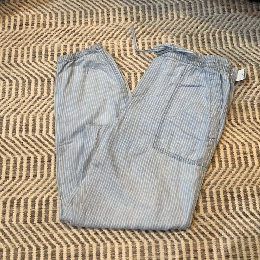 Gap blue & white stripe pants